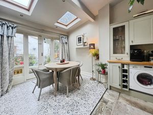Dining Area- click for photo gallery